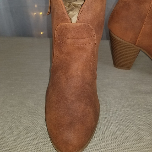 Qupid ankle boots. - Picture 3 of 10